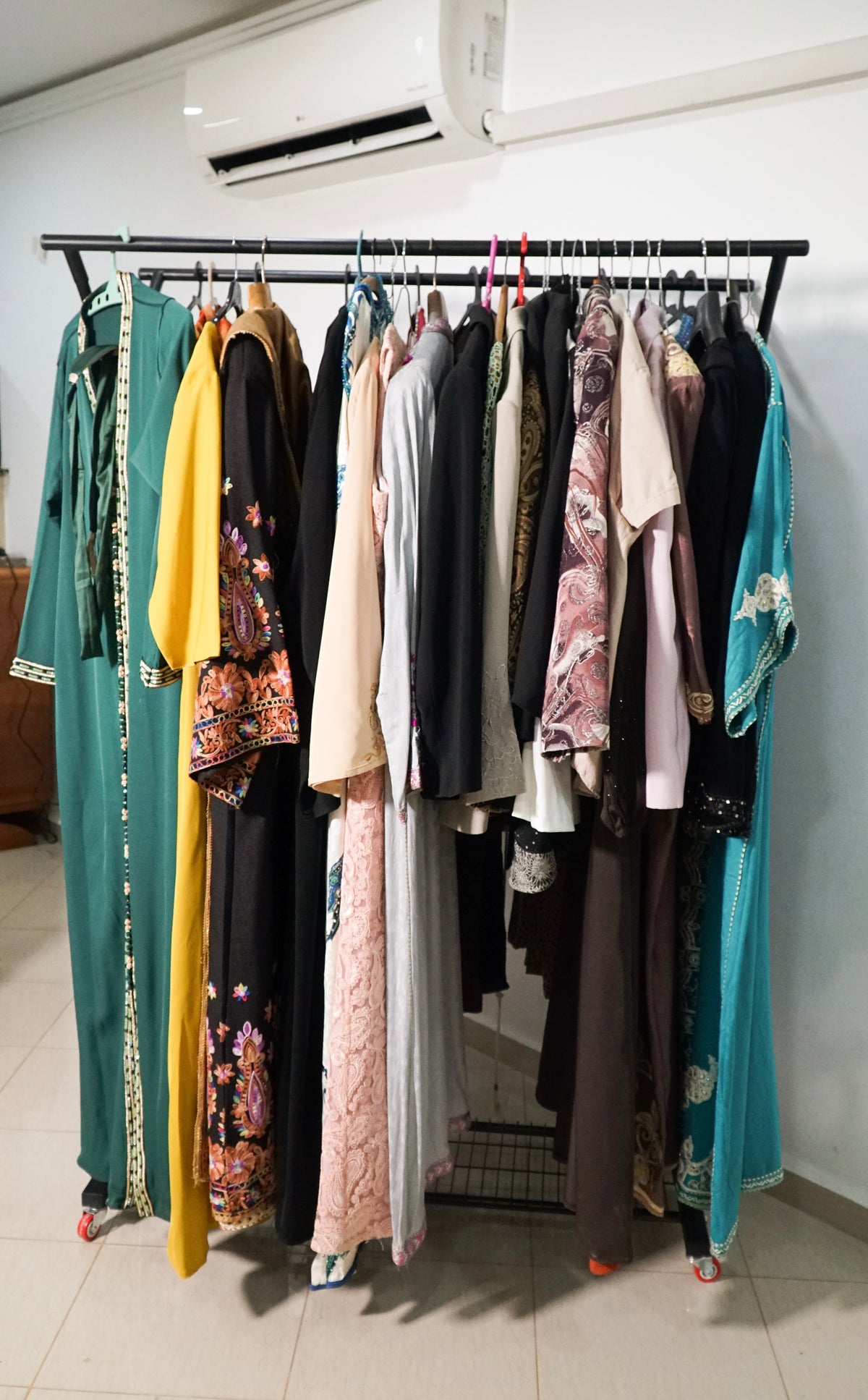 Sarraya Pro — Penderie Métallique Double Barre Noire | Extensible 200cm